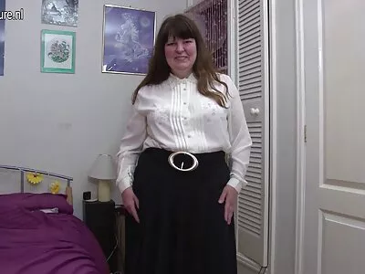 Ofiste Bir Kızı Sikiyorlar yerli türk porno film