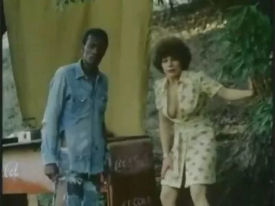 Siyahi Adam Kız Arkadaşının Kıçına yerli sex film izle Giriyor