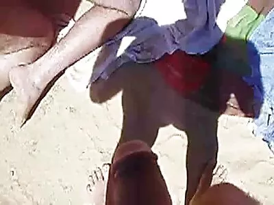 Jartiyer ile Kucaklayan Kadın erotik porno yerli